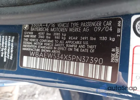 2005 BMW 330 z USA, uszkodzony, nr VIN WBAEW534X5PN37390